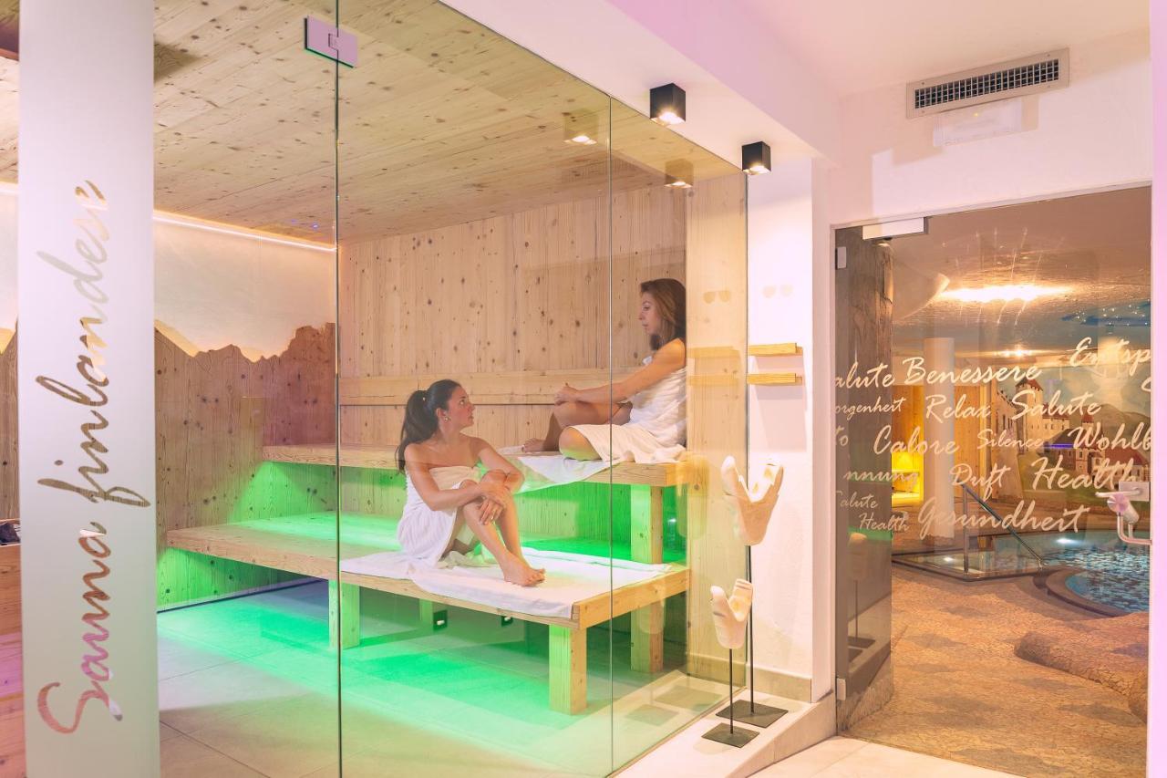 Hotel Madonnina Resort And Wellness Soraga Ngoại thất bức ảnh