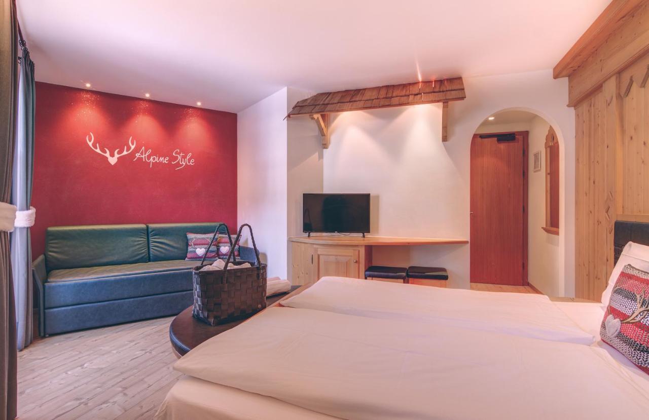Hotel Madonnina Resort And Wellness Soraga Ngoại thất bức ảnh